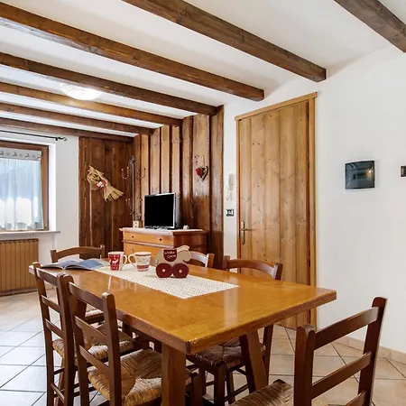 度假居 La Vieille Cloche 萨伊恩特-雷米-恩-博塞斯