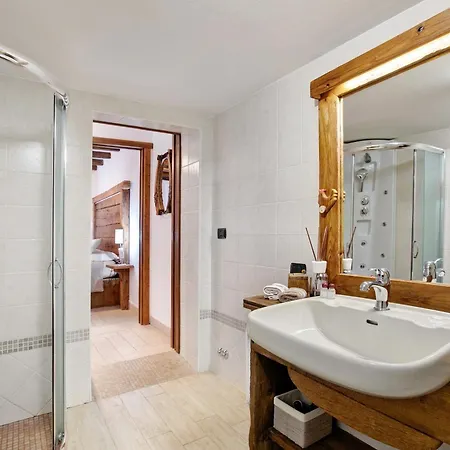 La Vieille Cloche 度假居 萨伊恩特-雷米-恩-博塞斯